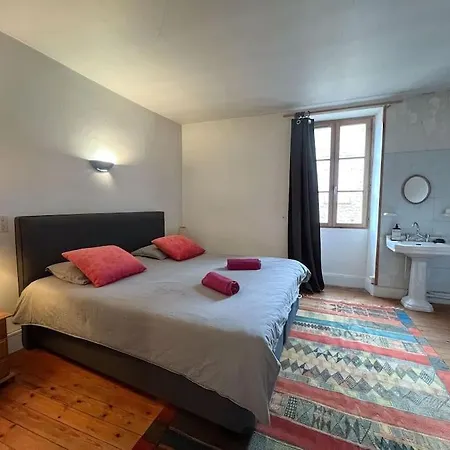 Maison De Village Avec Jardin Belves
