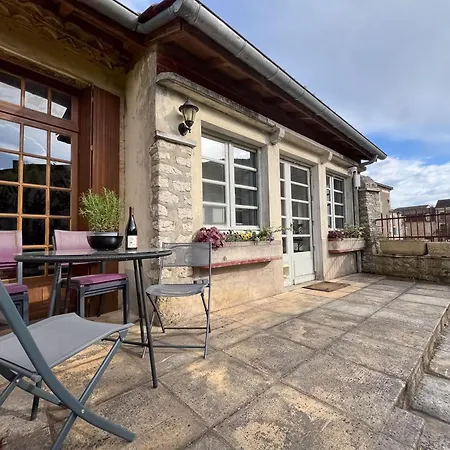 Maison De Village Avec Jardin *